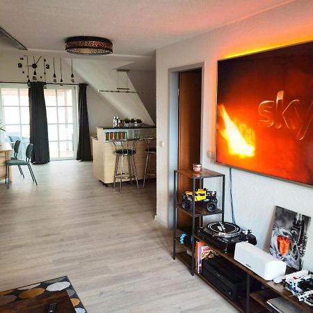 Grosses Offenes Loft Oder Kleine Gemuetliche Wohnung Mit Balkon Wolmirstedt Luaran gambar