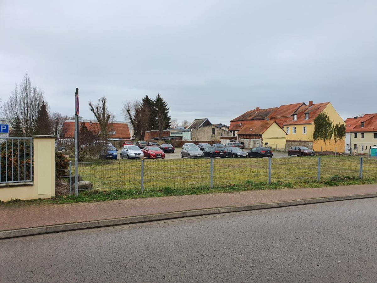 Grosses Offenes Loft Oder Kleine Gemuetliche Wohnung Mit Balkon Wolmirstedt Luaran gambar