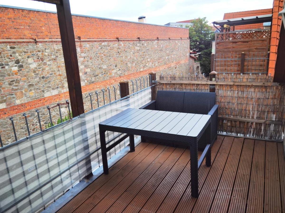 Grosses Offenes Loft Oder Kleine Gemuetliche Wohnung Mit Balkon Wolmirstedt Luaran gambar